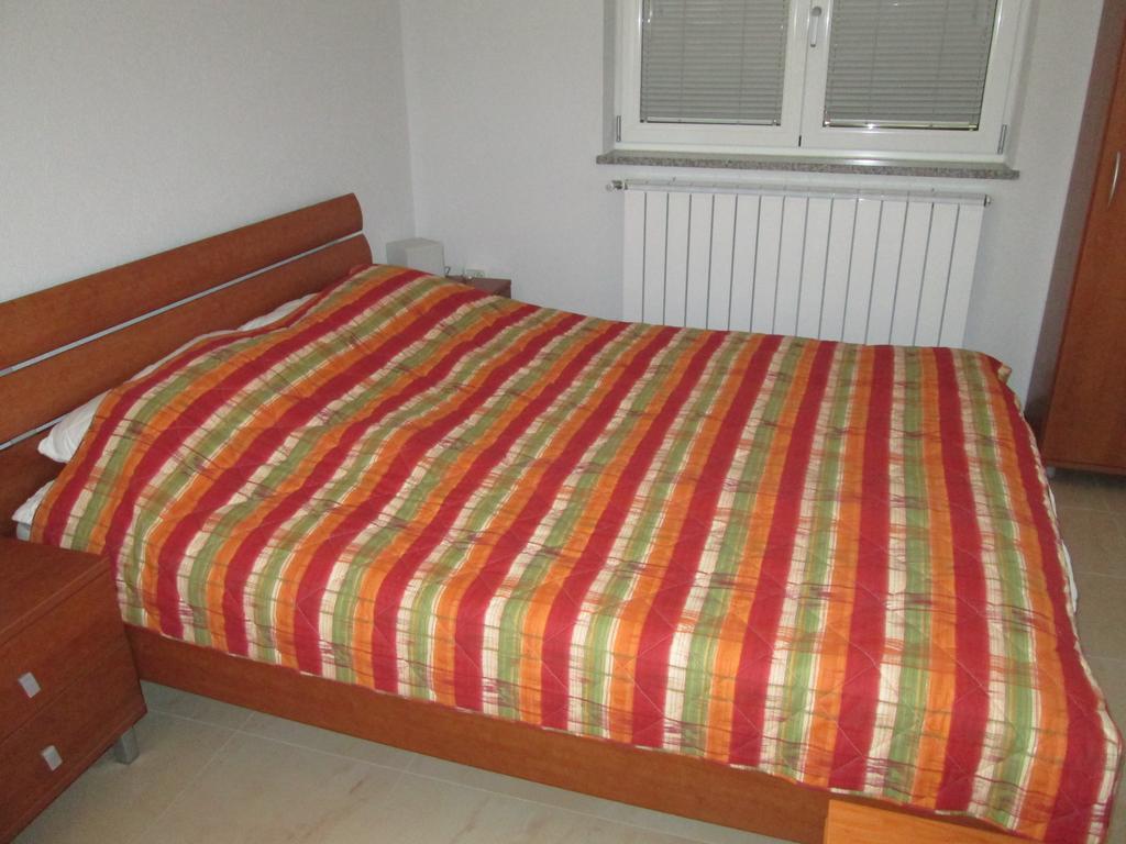 Apartments Villa Fernetich Premantura Bilik gambar