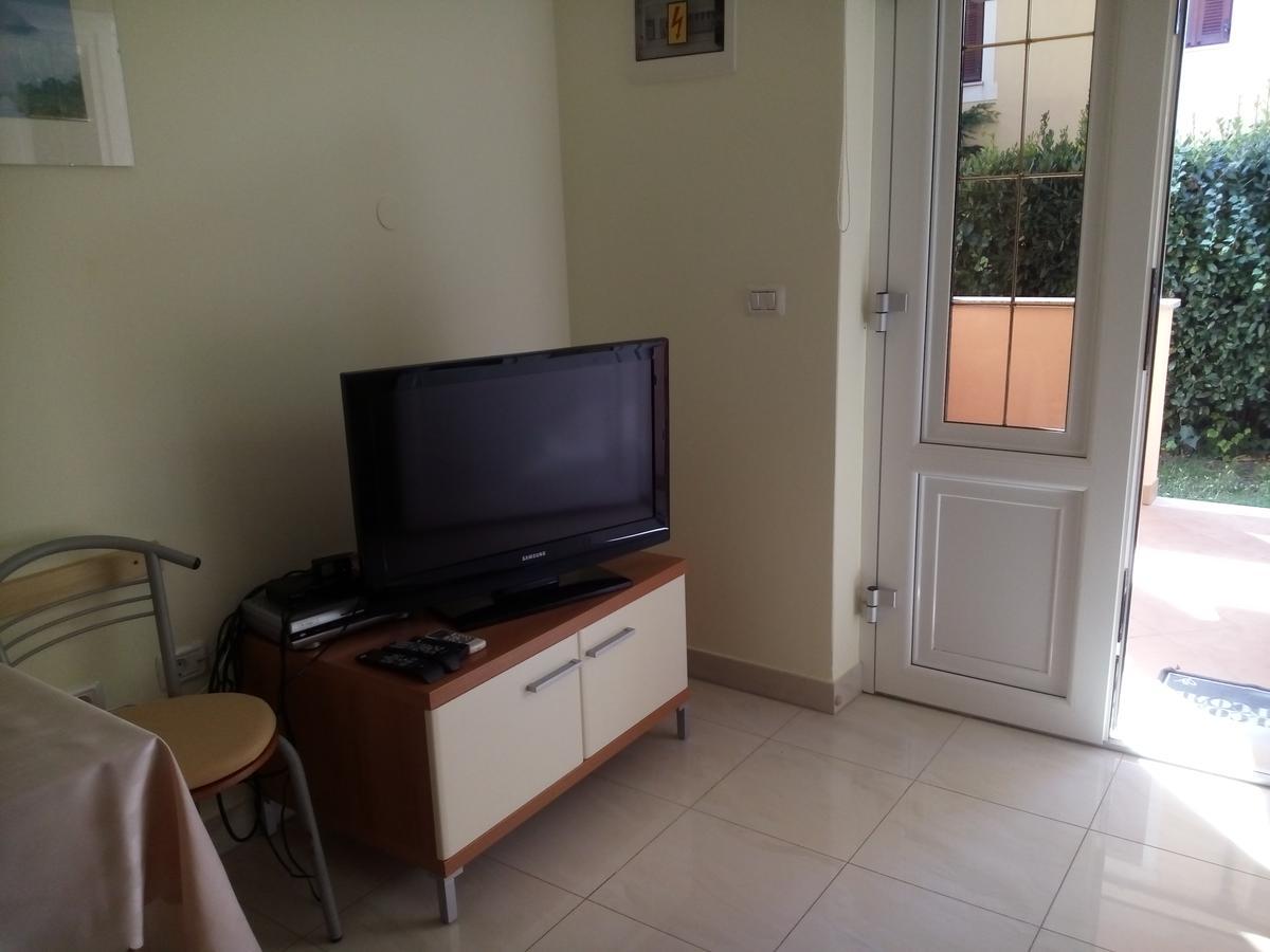Apartments Villa Fernetich Premantura Luaran gambar