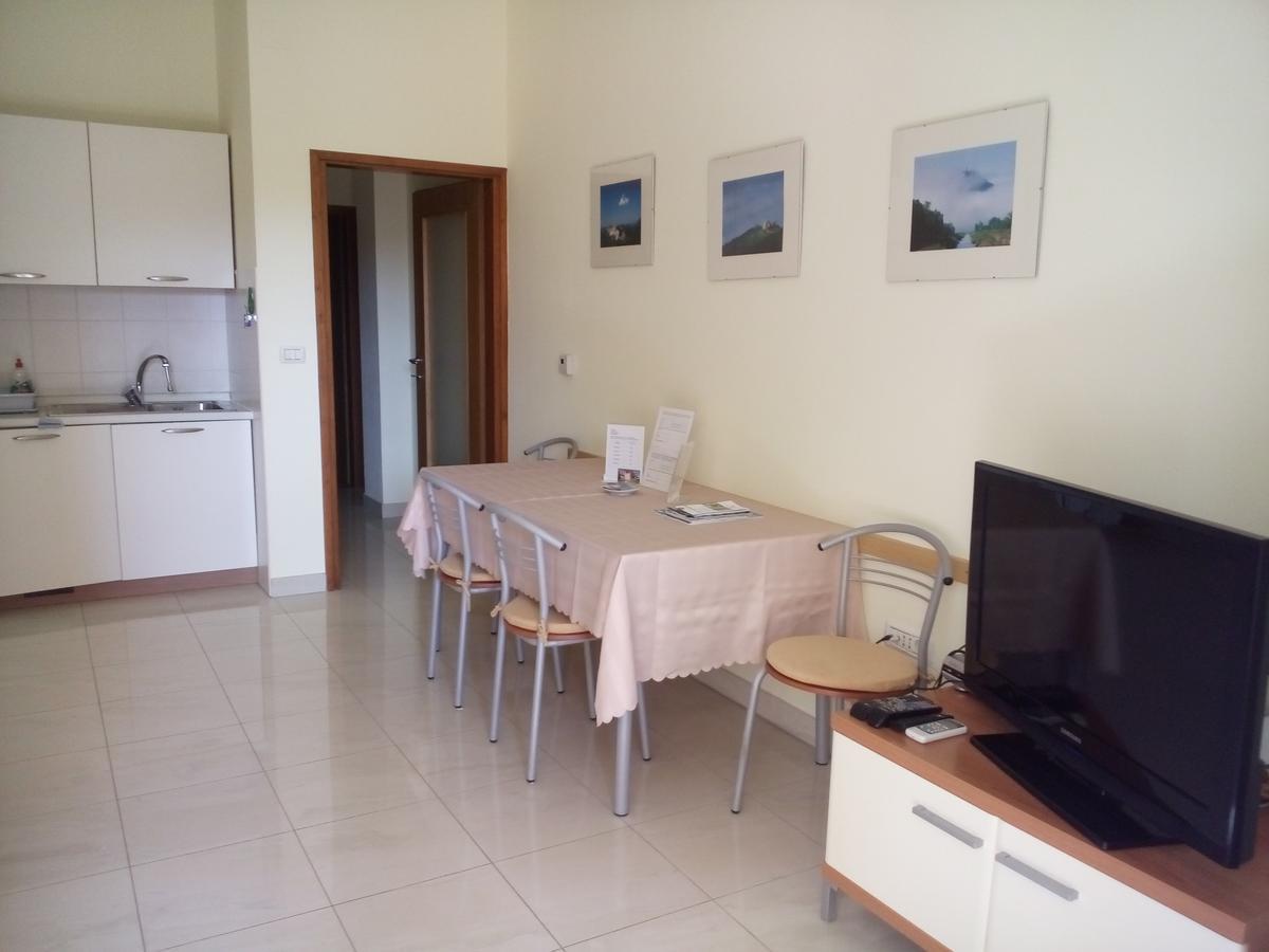 Apartments Villa Fernetich Premantura Luaran gambar