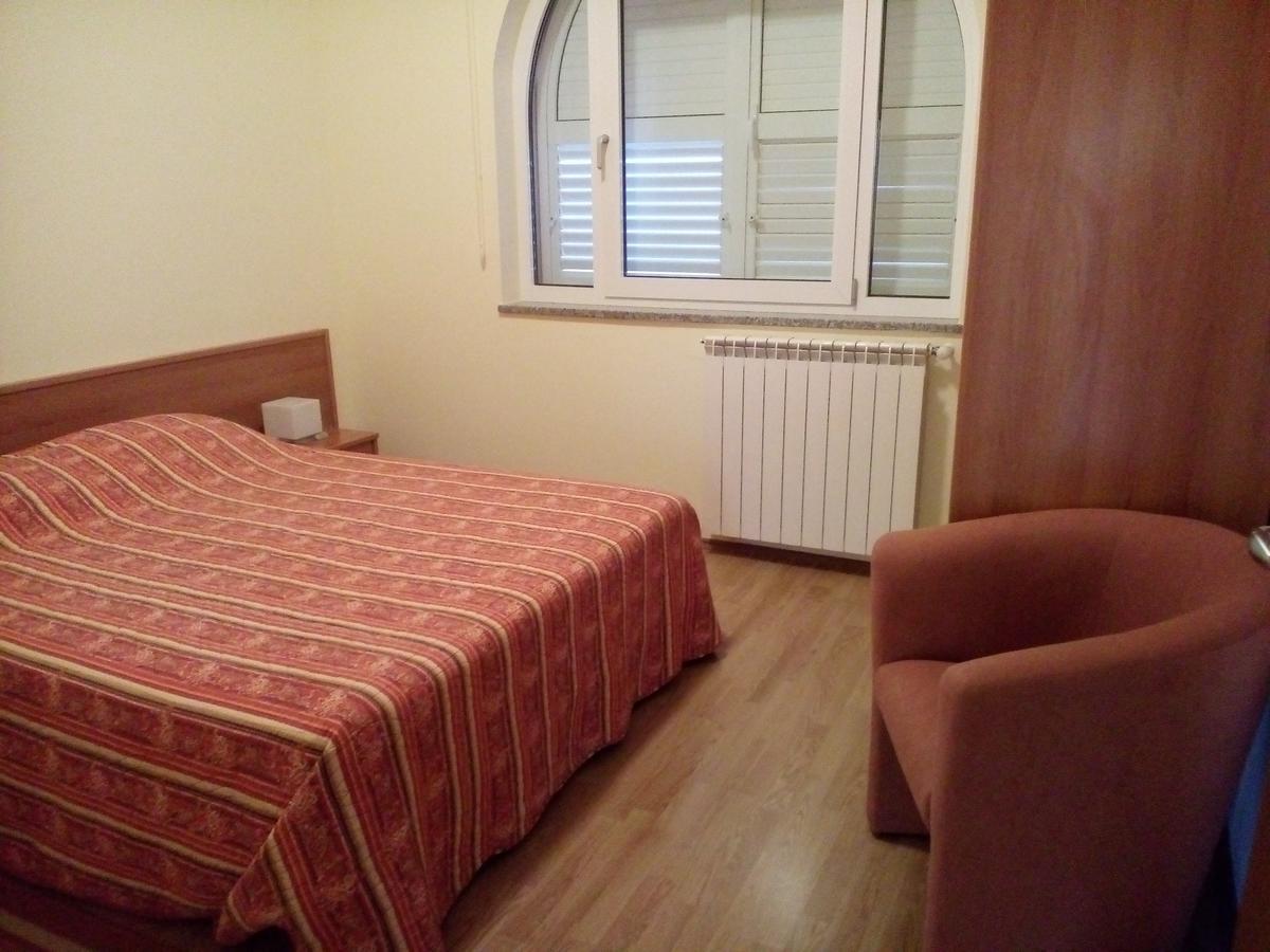 Apartments Villa Fernetich Premantura Luaran gambar